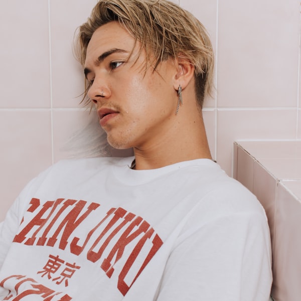 VisualTips — graphic design and digital content imagery